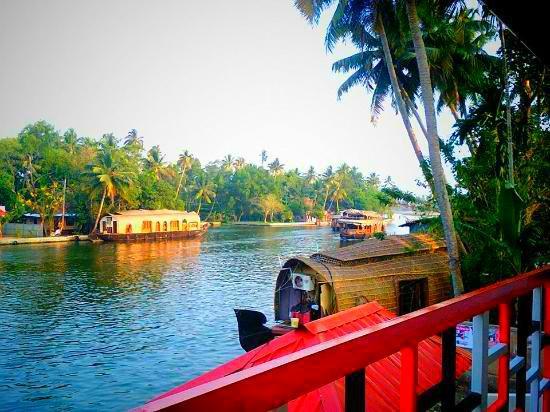 Chaandhni Lake View Hotell Alappuzha Eksteriør bilde
